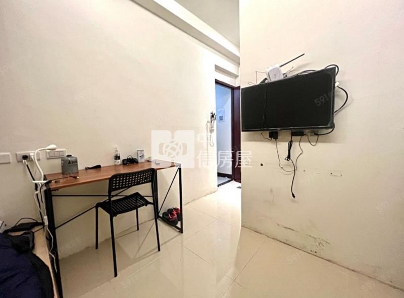 北區一中商圈透天套房房屋室內格局與周邊環境