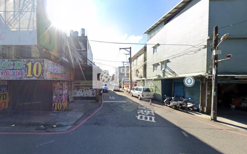 龜山長壽路三角窗金店面透天房屋室內格局與周邊環境