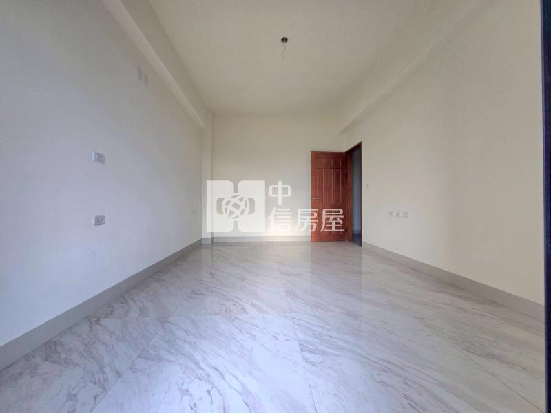 演藝廳/輕齡全新未住/五套房店住房屋室內格局與周邊環境