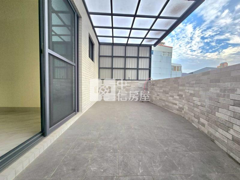 演藝廳/輕齡全新未住/五套房店住房屋室內格局與周邊環境