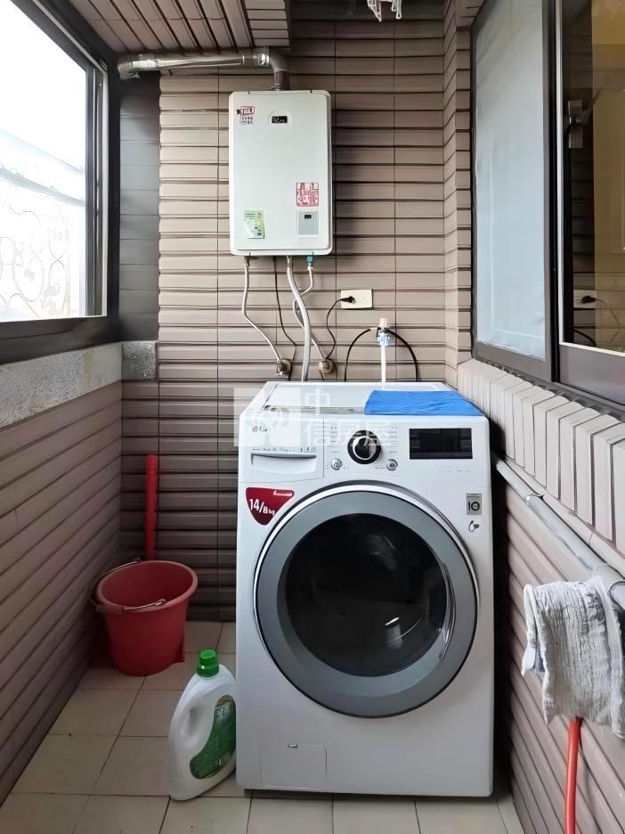 藝文特區.經國國中旁屋況美3房+雙車房屋室內格局與周邊環境