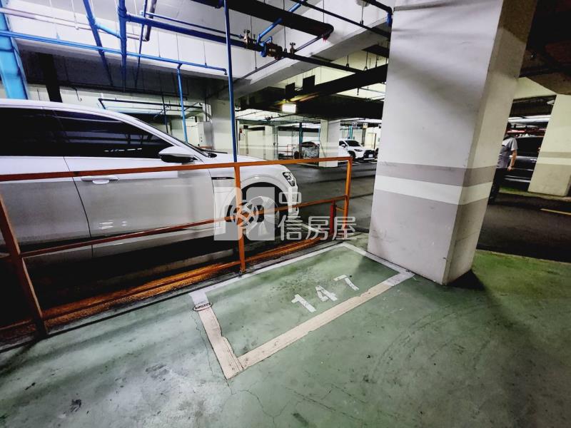 藝文特區.經國國中旁屋況美3房+雙車房屋室內格局與周邊環境