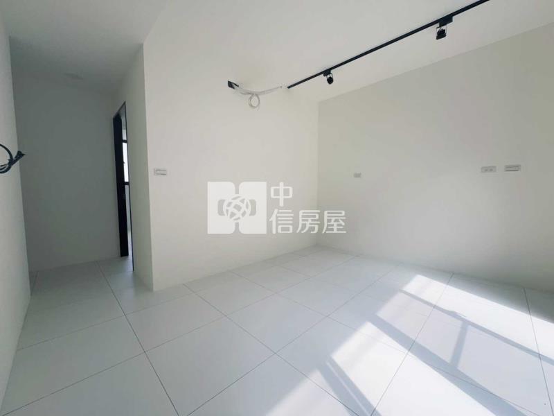 平鎮南勢全新整理美透天房屋室內格局與周邊環境