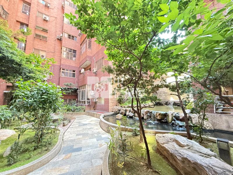 LaLaport創世紀3+1房美廈房屋室內格局與周邊環境