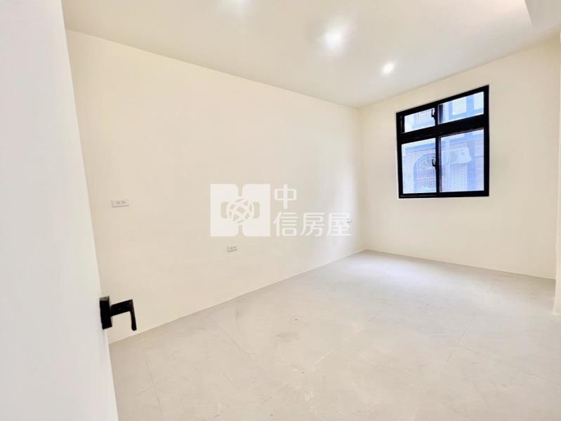 龍潭中興商圈孝親房美透天房屋室內格局與周邊環境