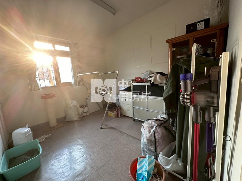 近公益商圈鬧中取靜美寓房屋室內格局與周邊環境