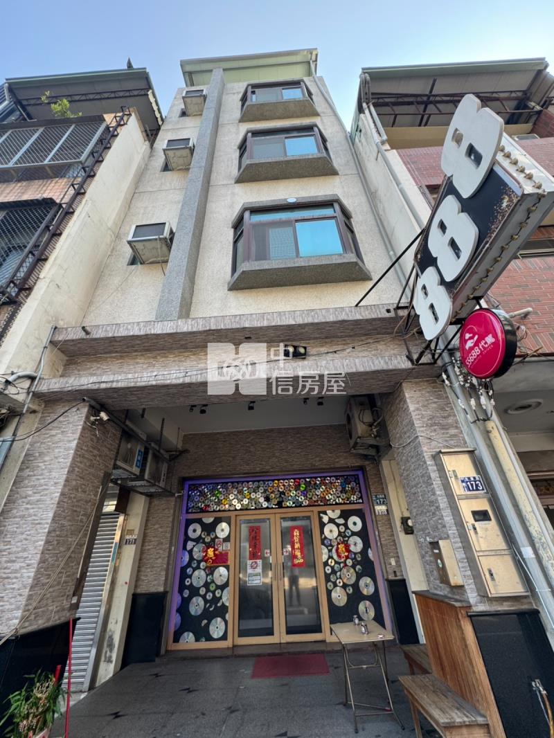 一中商圈旁16套電梯透店