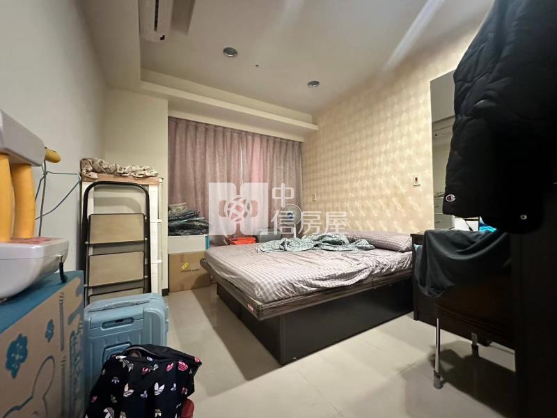新杜拜高樓採光2房房屋室內格局與周邊環境