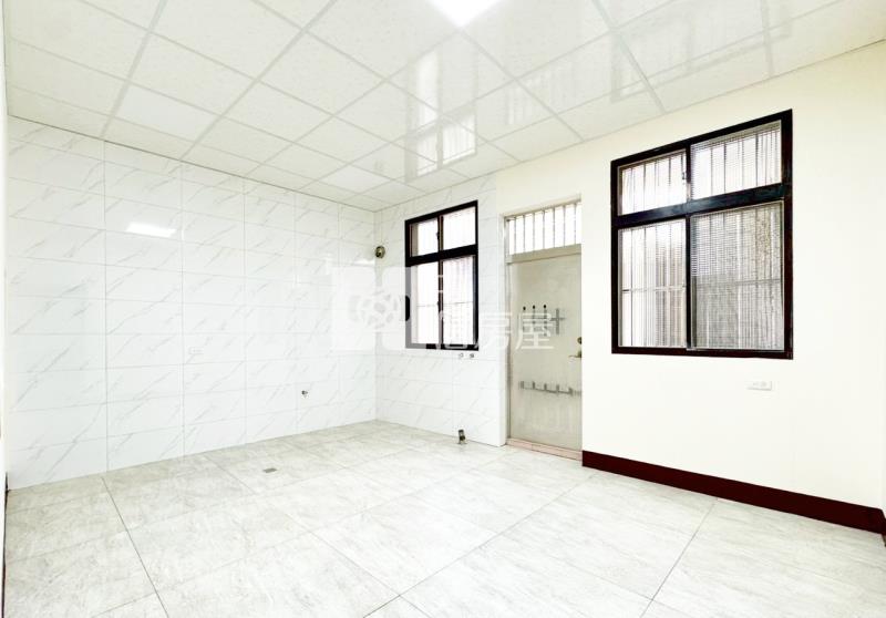 富貴整新美透房屋室內格局與周邊環境