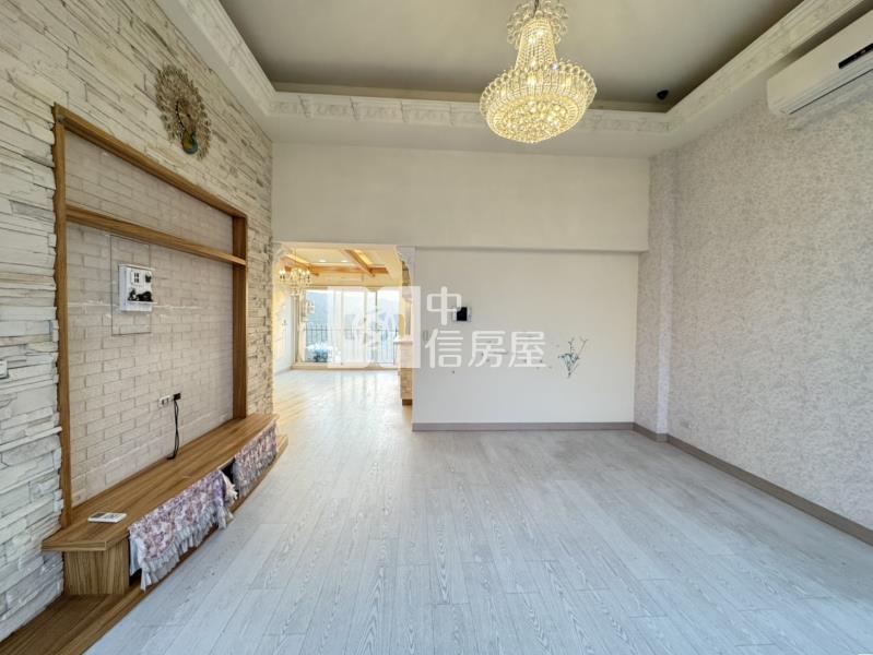 山莊渡假景觀上疊別墅房屋室內格局與周邊環境
