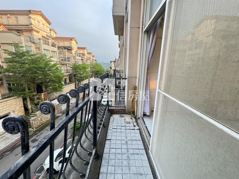 山莊渡假景觀上疊別墅房屋室內格局與周邊環境