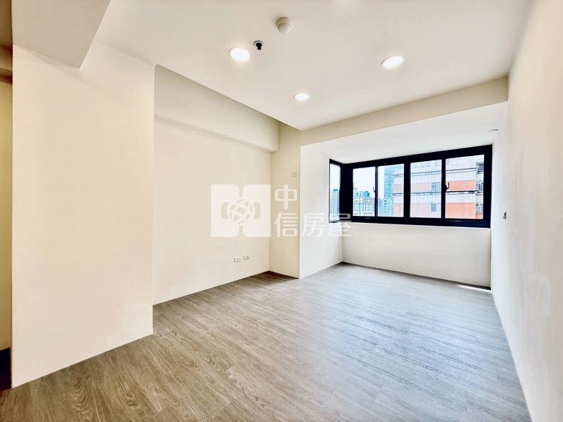 逢甲上安全新3房附車位房屋室內格局與周邊環境