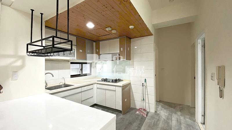 正十期質感社區兩房平車朝南(已出租)房屋室內格局與周邊環境