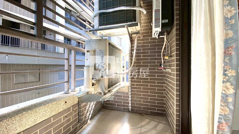 正十期質感社區兩房平車朝南(已出租)房屋室內格局與周邊環境