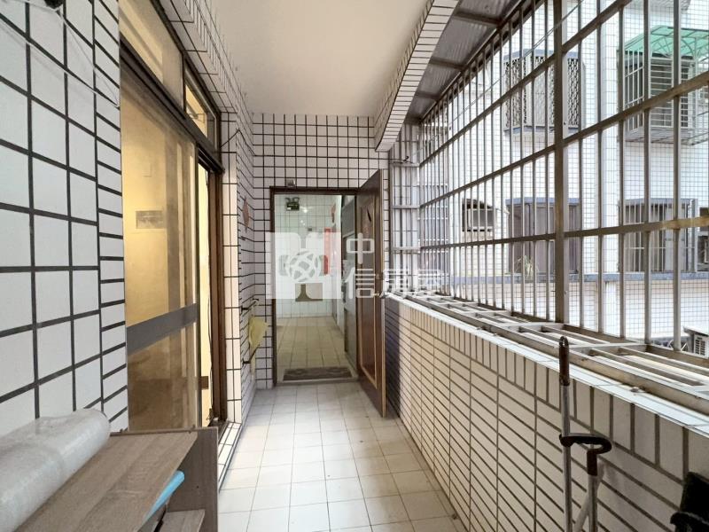 近龍潭科學園區.山仔頂電梯3房平車房屋室內格局與周邊環境
