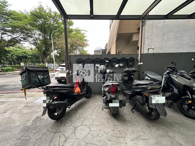 七期整棟收租電梯透套房屋室內格局與周邊環境
