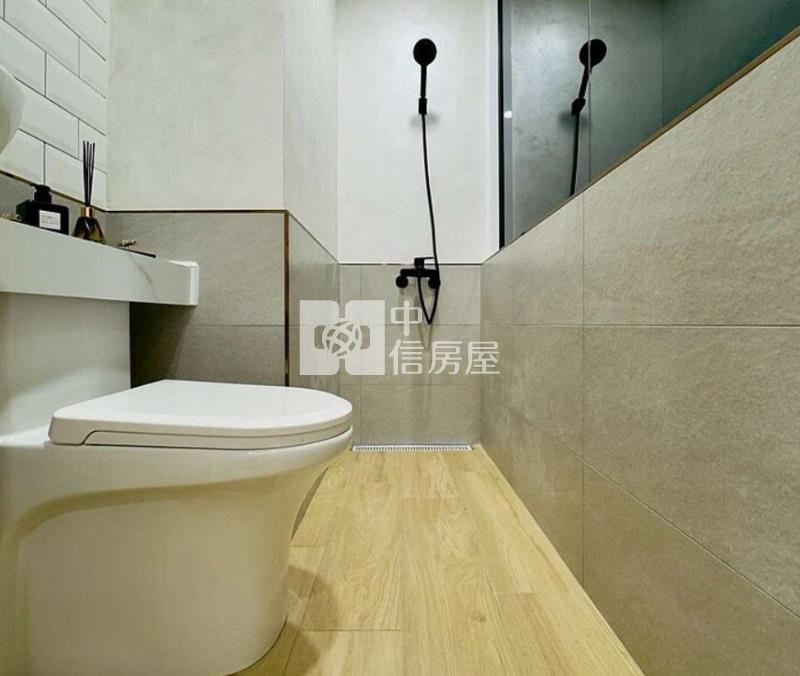 近文化中心中華東路三房裝潢美寓房屋室內格局與周邊環境