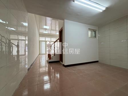 屏東房屋-長治長興路透天房屋室內格局與周邊環境