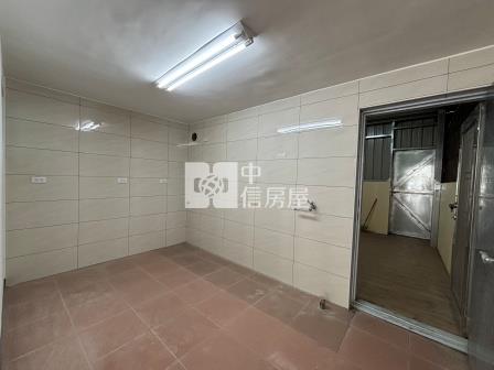屏東房屋-長治長興路透天房屋室內格局與周邊環境