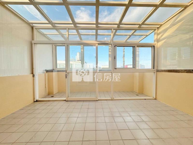 近過嶺&快樂小鎮室內雙車位美別墅房屋室內格局與周邊環境