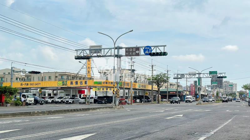 州南重劃區大面寬方正建地房屋室內格局與周邊環境