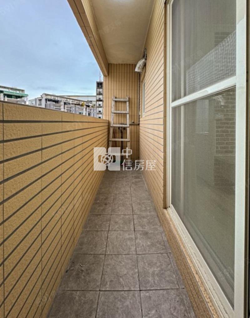 北屯昌平商圈爬梯公寓四樓房屋室內格局與周邊環境