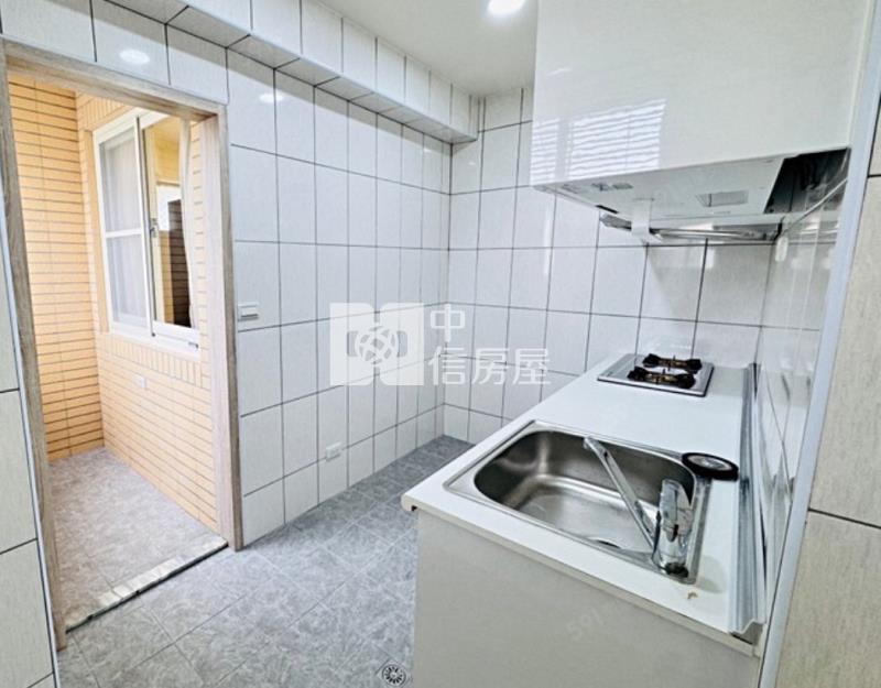 北屯昌平商圈爬梯公寓四樓房屋室內格局與周邊環境