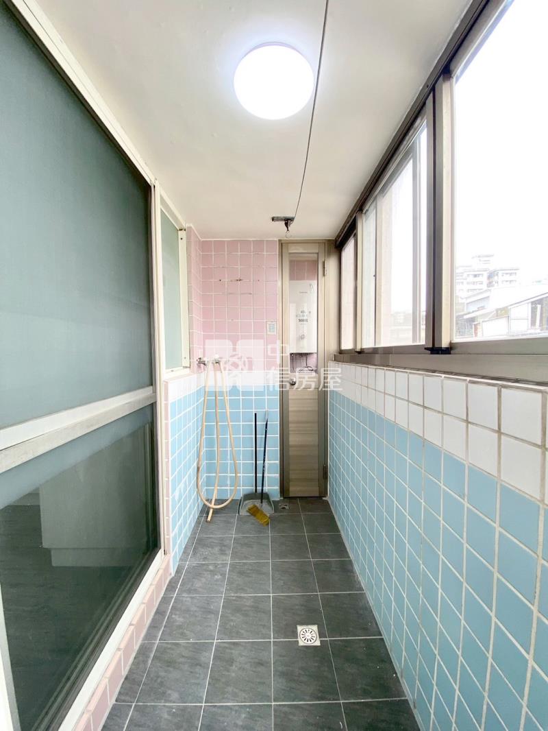 四維捷運免千萬2房車位房屋室內格局與周邊環境