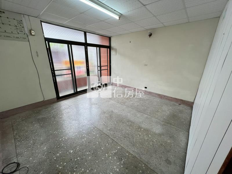 斗六成功路旁優質店住房屋室內格局與周邊環境