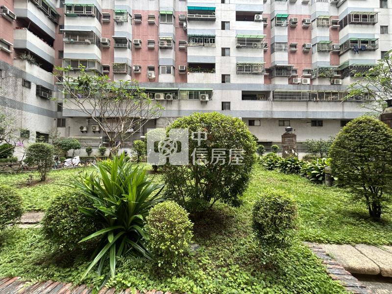 永康麗晶華廈三房+租車位房屋室內格局與周邊環境