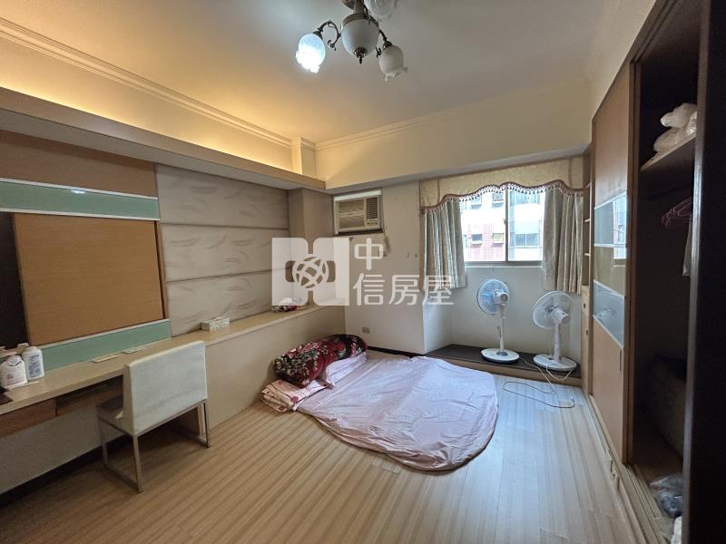 永康麗晶華廈三房+租車位房屋室內格局與周邊環境