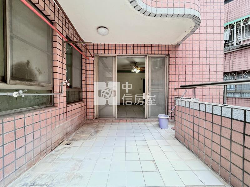 漢神百貨旁採光三房房屋室內格局與周邊環境