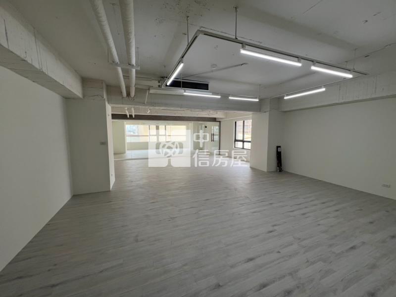 五期辦公室房屋室內格局與周邊環境