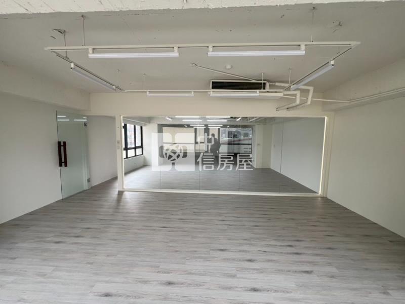 五期辦公室房屋室內格局與周邊環境