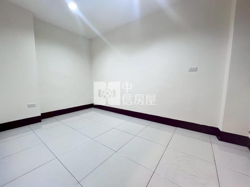 新時代百貨三房平車美寓房屋室內格局與周邊環境