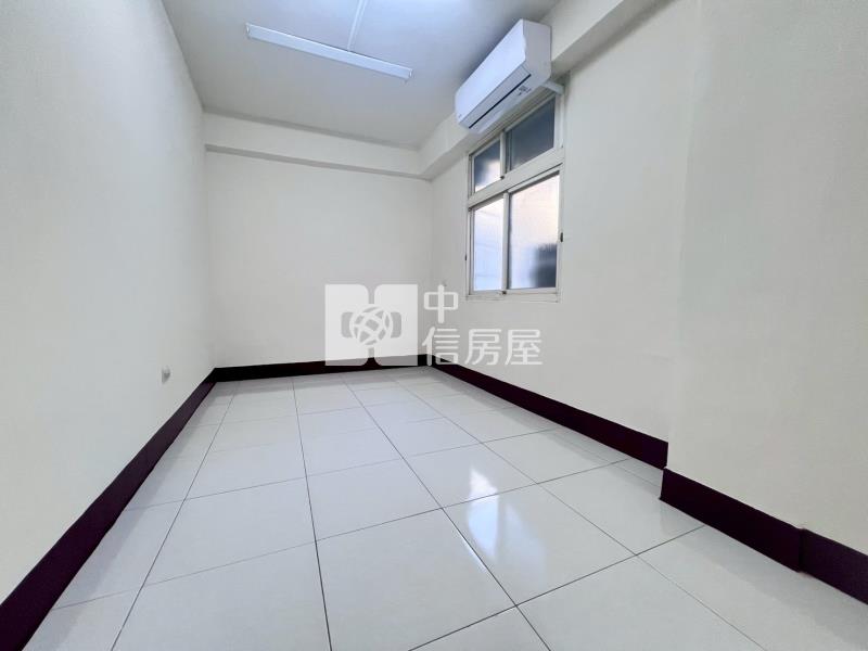 新時代百貨三房平車美寓房屋室內格局與周邊環境
