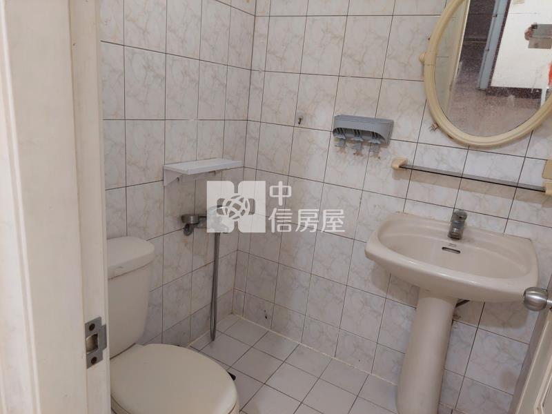 亞灣總圖樓中樓+平車房屋室內格局與周邊環境