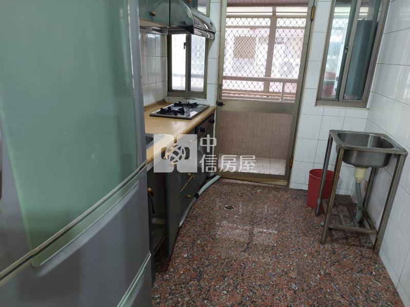 亞灣總圖樓中樓+平車房屋室內格局與周邊環境