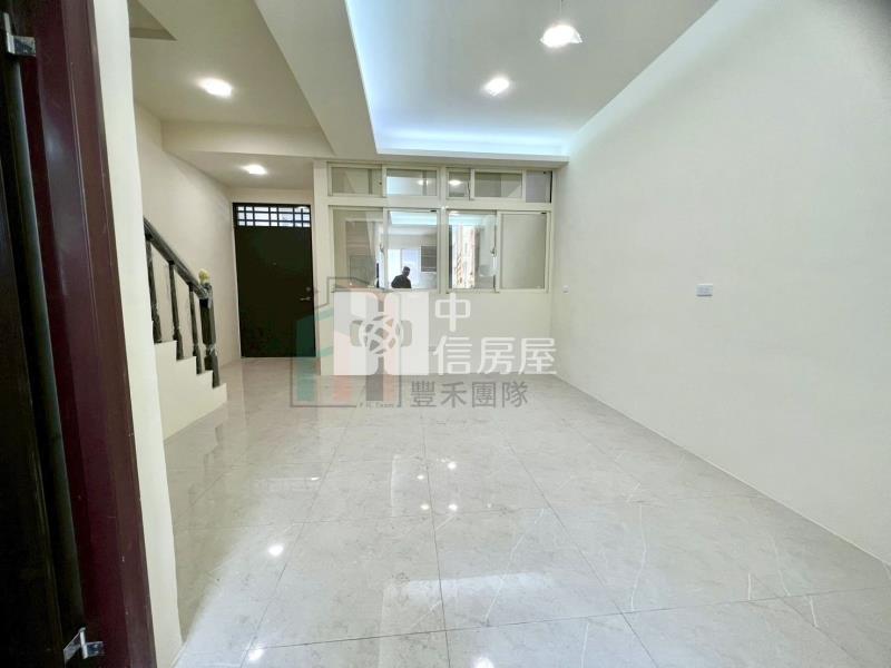 【豐禾】龍潭近中豐路整新美透天房屋室內格局與周邊環境