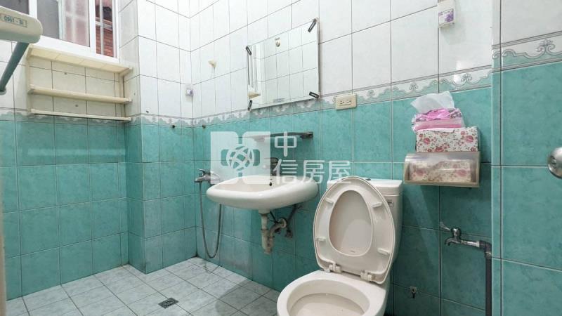 觀音新富路稀有面寬一樓收租聖品房屋室內格局與周邊環境
