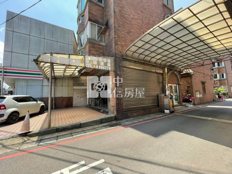 觀音新富路稀有面寬一樓收租聖品房屋室內格局與周邊環境