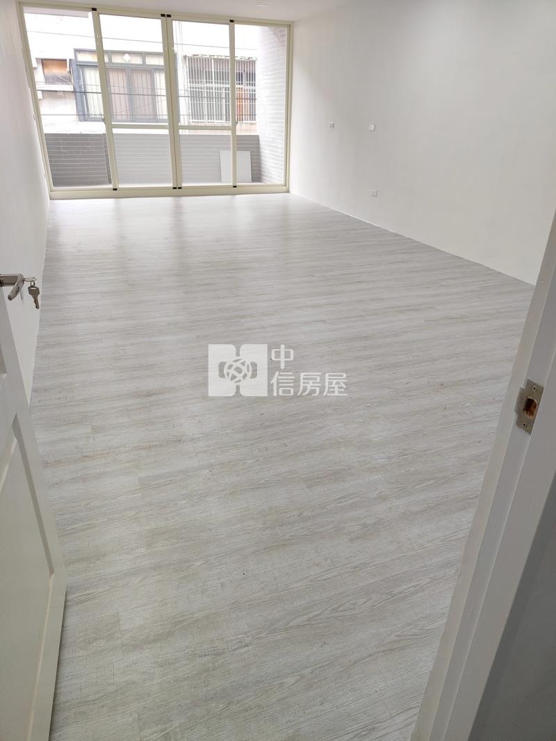 大里善化路旁全新整理透天房屋室內格局與周邊環境