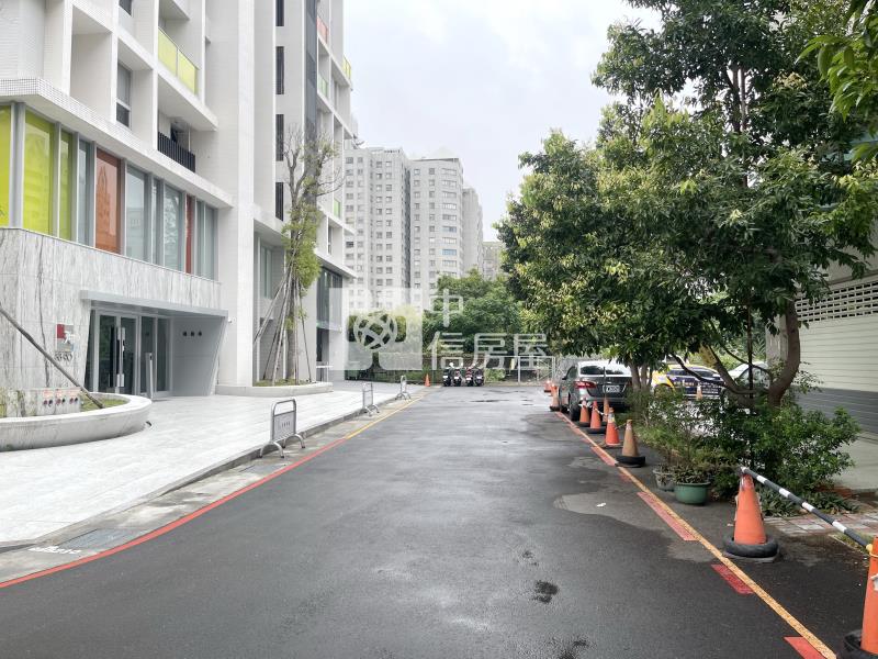 水湳好樣2房平車房屋室內格局與周邊環境