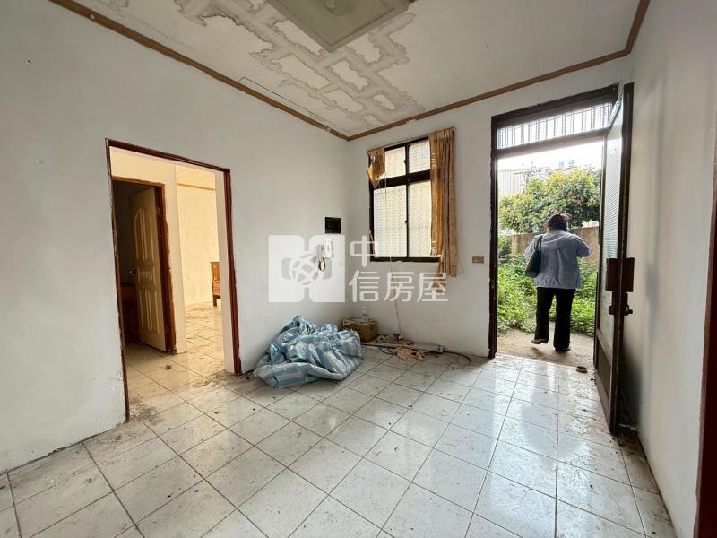 山仔頂市場旁邊間大透天房屋室內格局與周邊環境