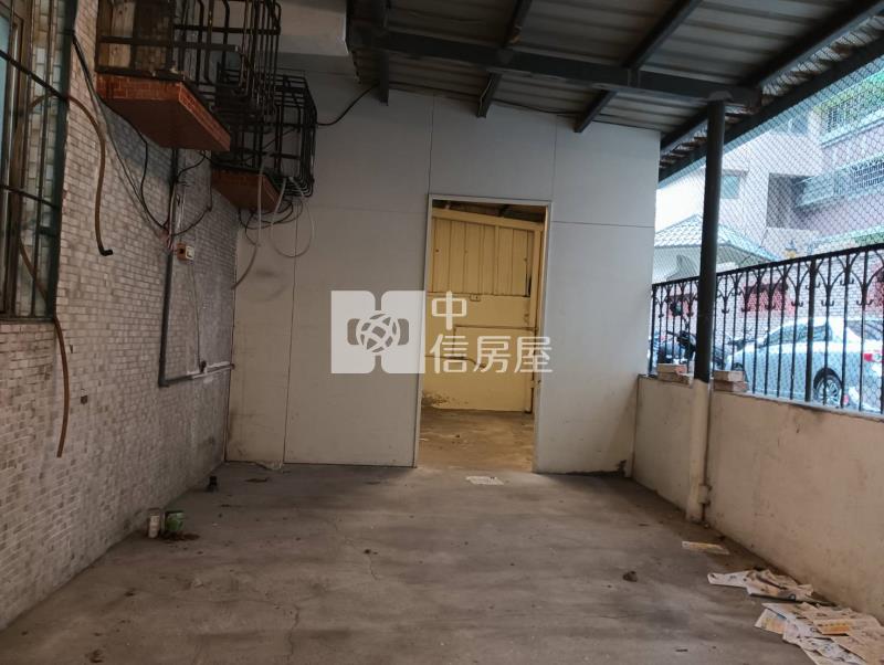 文山特區公寓一樓大車庫房屋室內格局與周邊環境