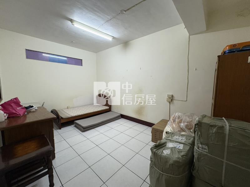 信義路美店住房屋室內格局與周邊環境