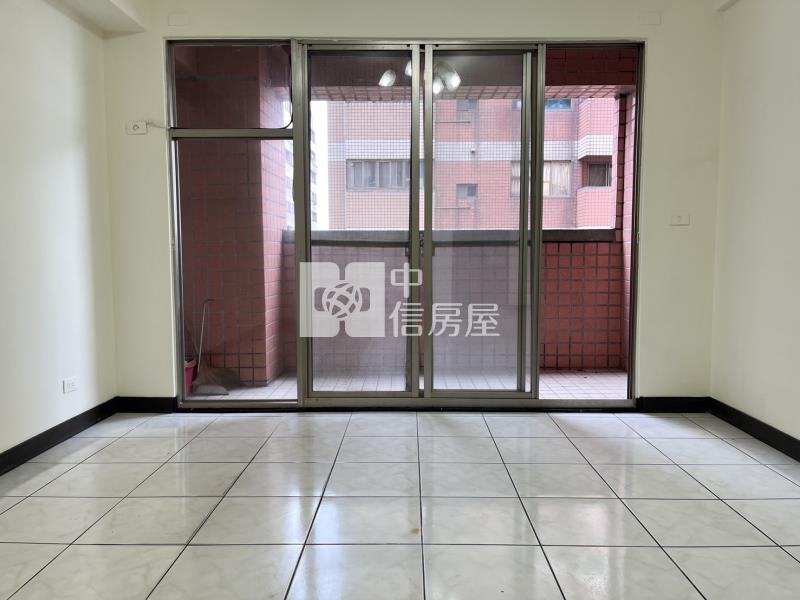 台北新都凡爾賽大四房房屋室內格局與周邊環境