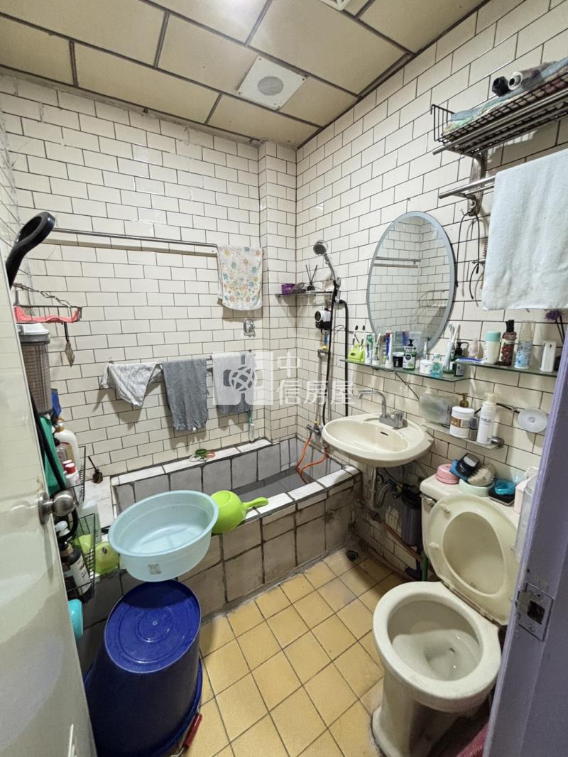 楊梅交流道旁近愛買商圈低總價透天房屋室內格局與周邊環境