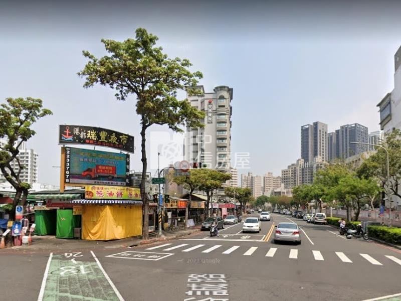 北高漢神巨蛋黃金店面房屋室內格局與周邊環境