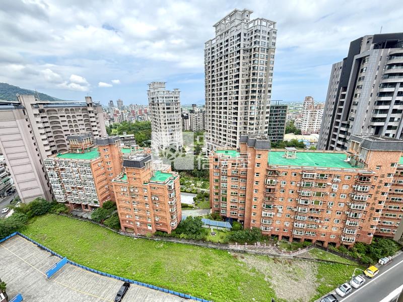 凱悅二期高樓景觀溫泉兩房房屋室內格局與周邊環境